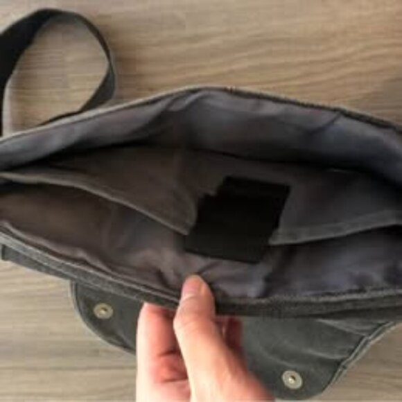 Roots messenger bag - Picture 3 of 3